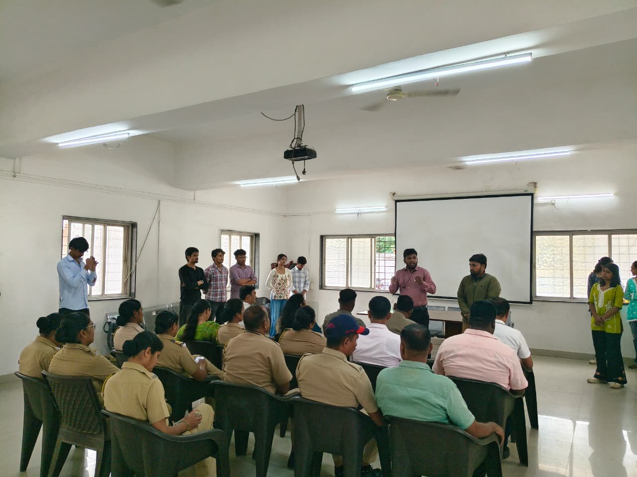 Raksha Bandhan With Pune Police (Vishrantwadi)